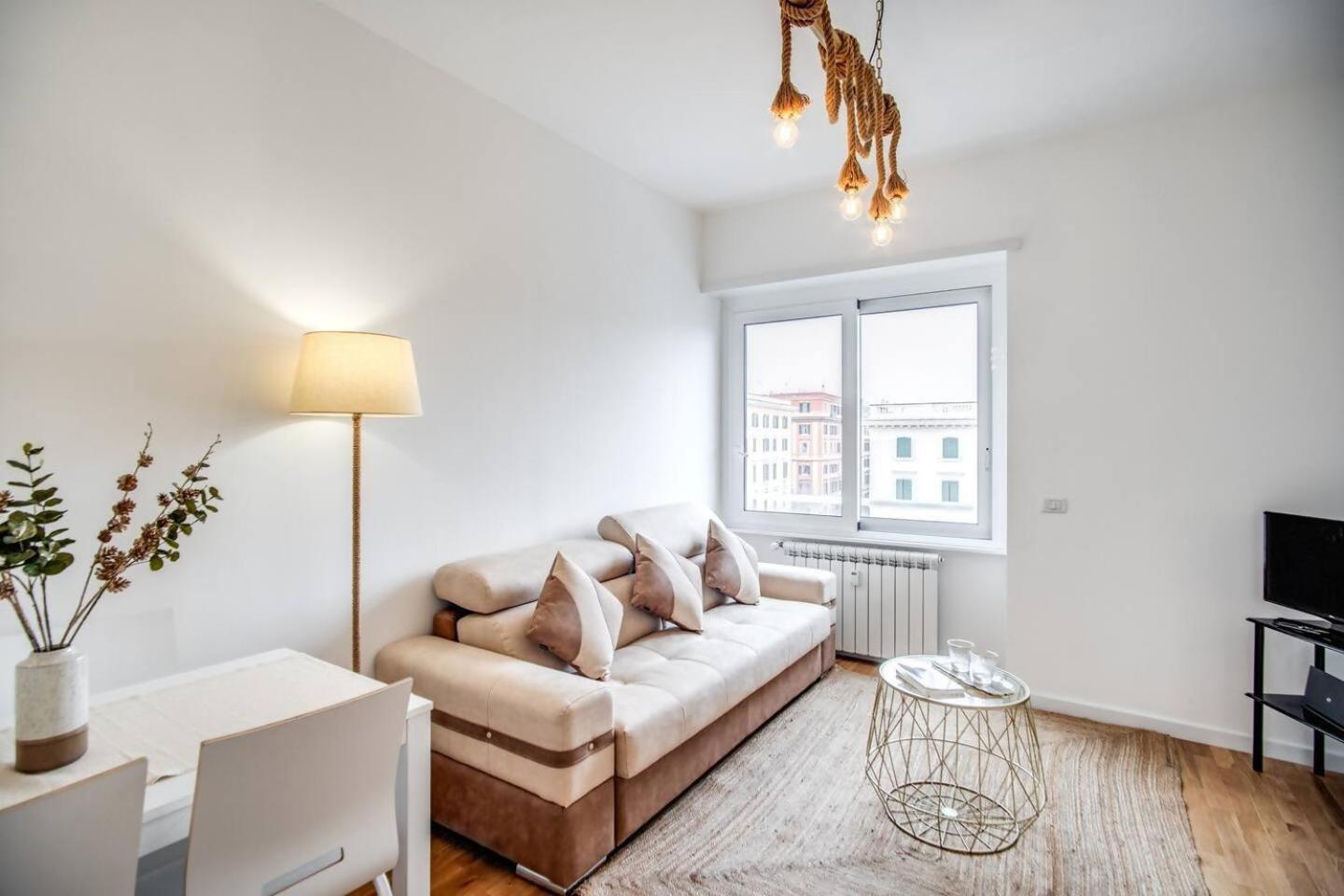 Naos Suite Close Popolo Square Roma Exterior foto